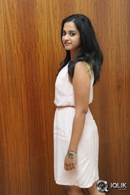 Nanditha-at-Lovers-Movie-Platinum-Disc-Function